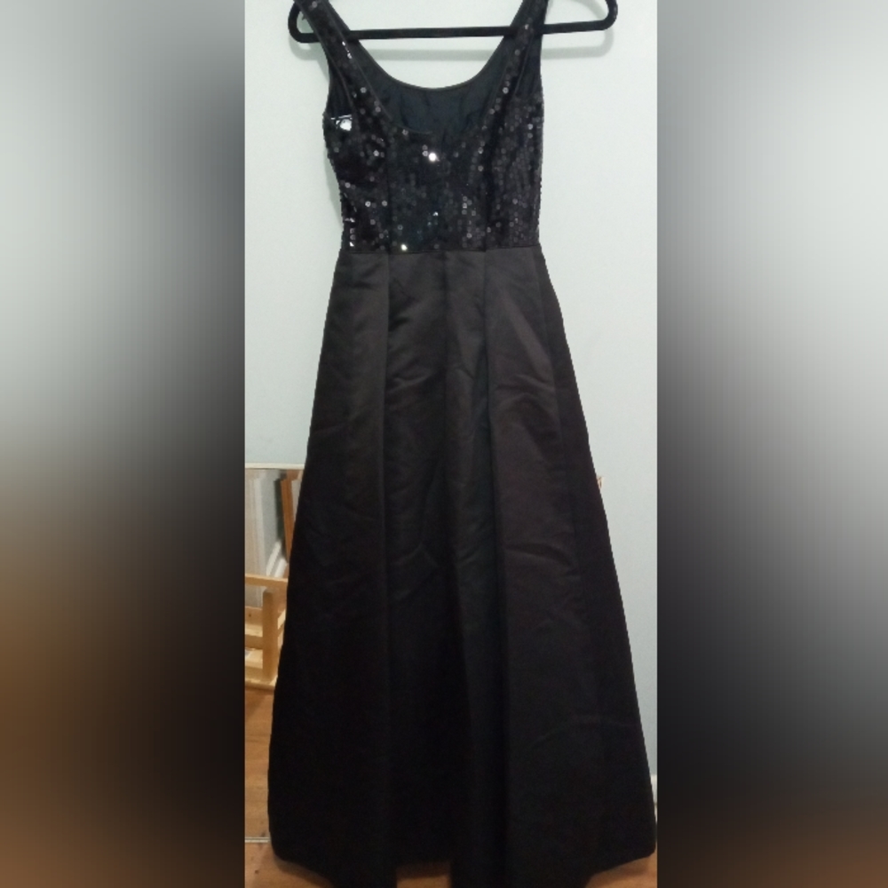 Beautiful formal Black Gown with Decorative Top